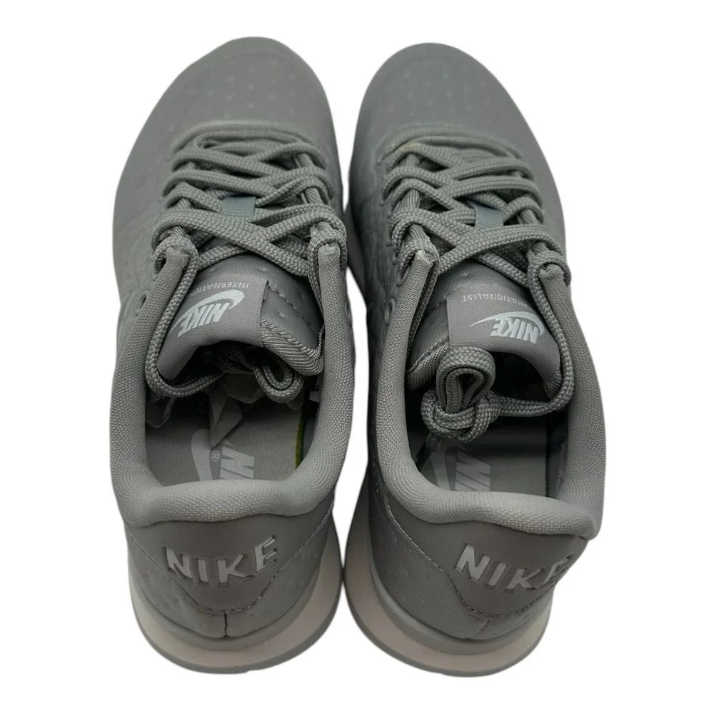 Nike Women's Athletic Shoes Gray